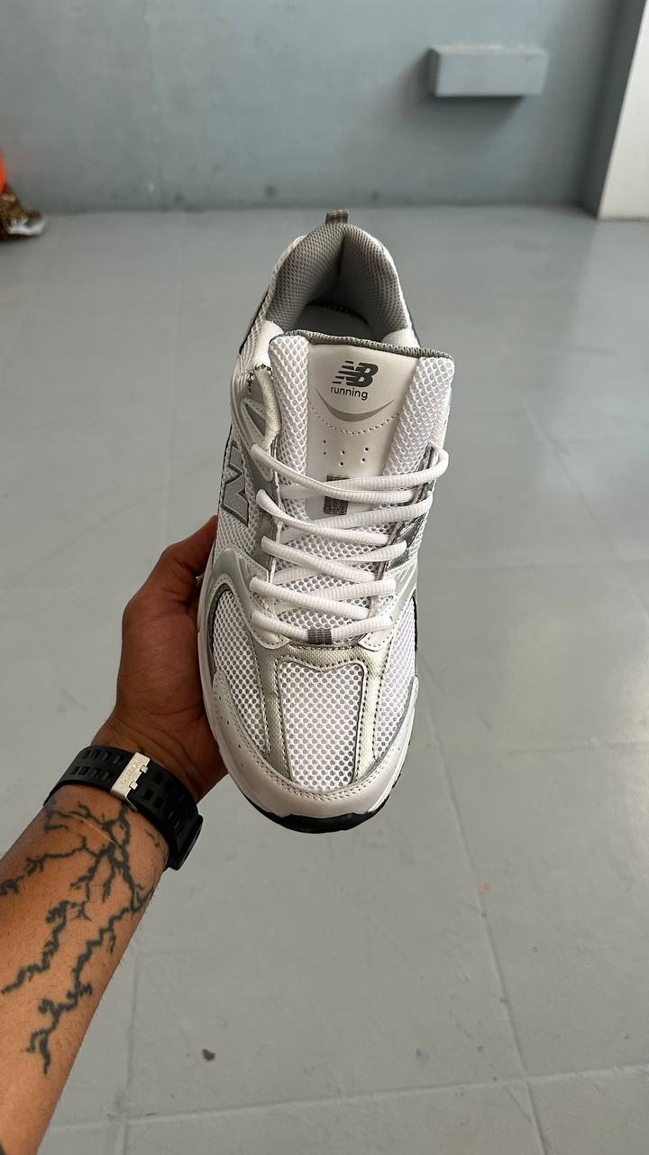 Big Size Sneakers