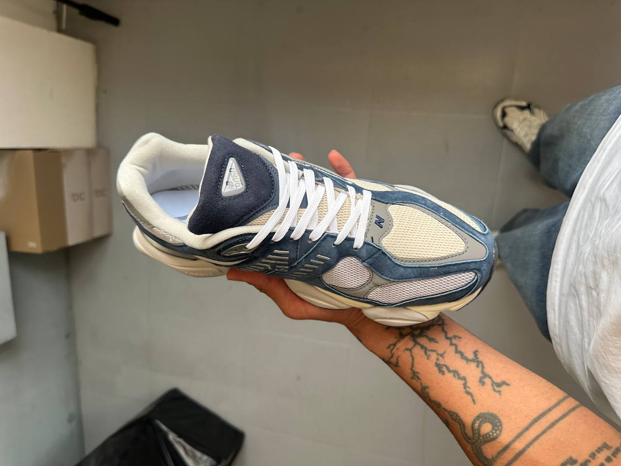 Big Size Sneakers